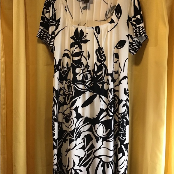 Trulli Dresses & Skirts - Work, church comfortable Dress Trulli mid dress black white L, easy fit